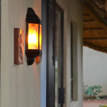 Chobe Sunset Chalets Lesoma Exterior foto