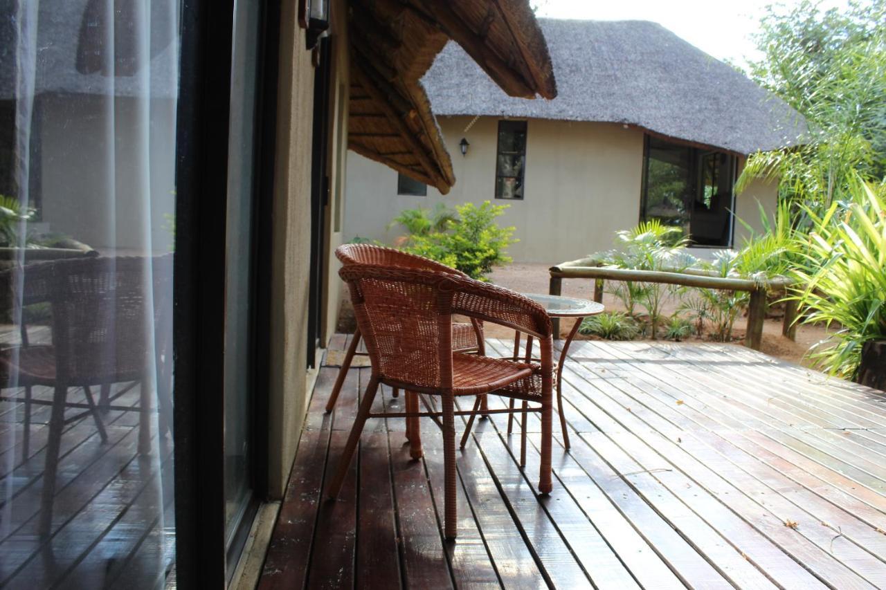Chobe Sunset Chalets Lesoma Exterior foto