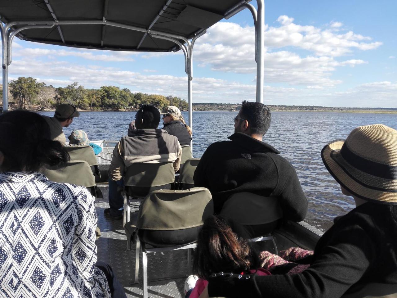 Chobe Sunset Chalets Lesoma Exterior foto
